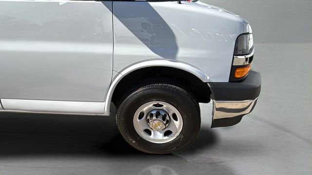 Used 2024 Chevrolet Express 3500 LT w/ LT Preferred Equipment Group image 31