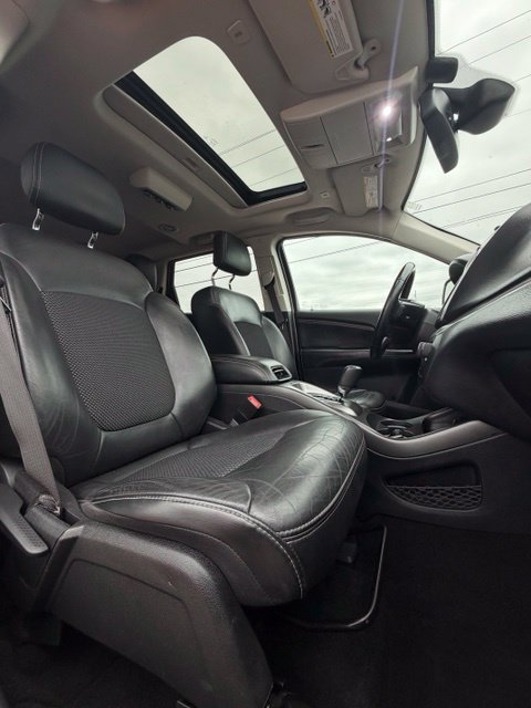 Used 2020 Dodge Journey Crossroad FWD image 14