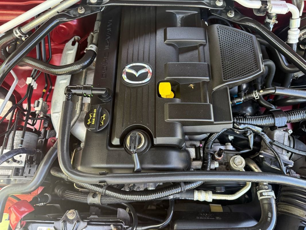 Used 2006 MAZDA MX-5 Miata Grand Touring w/ Premium Pkg RWD image 40