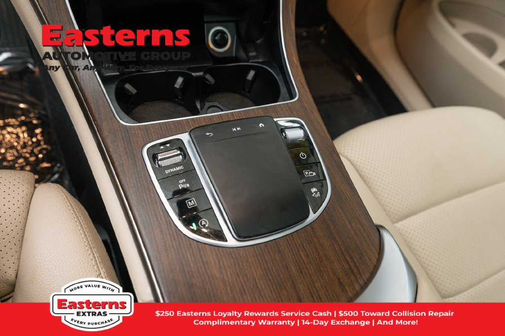 Used 2021 Mercedes-Benz GLC 300 4MATIC image 22