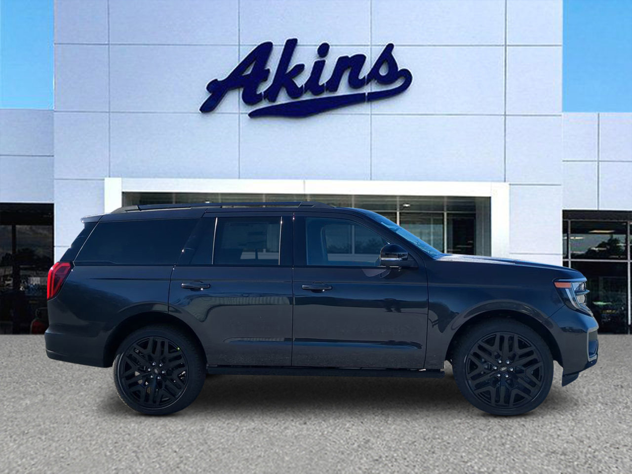 New 2026 Ford Expedition Platinum w/ Stealth Performance Package
