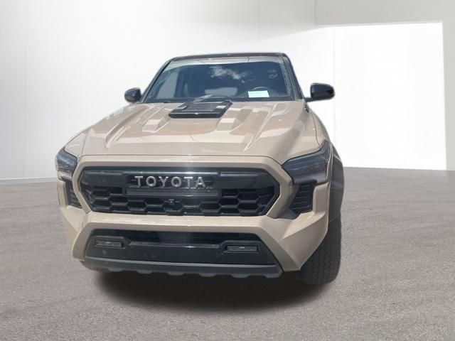 Used 2025 Toyota Tacoma TRD Pro AWD/4WD image 5