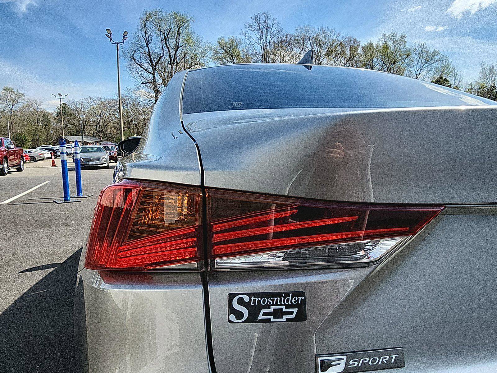 Used 2019 Lexus IS 300 F Sport w/ F Sport Package image 13