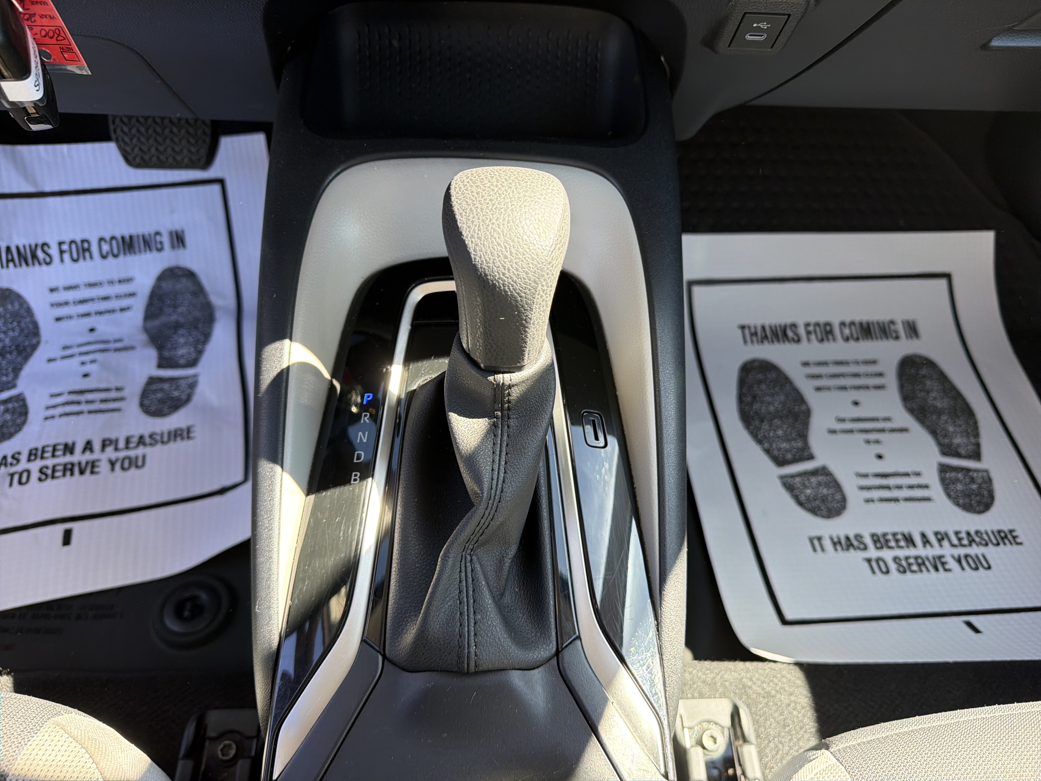 Used 2025 Toyota Corolla LE FWD image 23