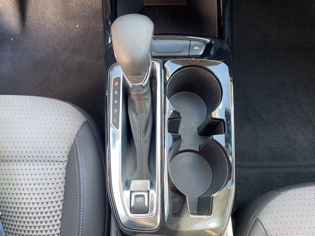 Used 2025 Chevrolet Trax LT FWD image 13