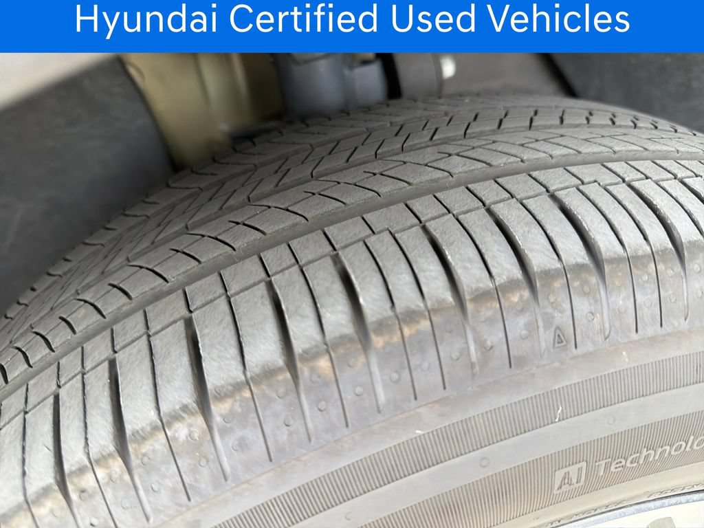 Certified 2025 Hyundai Tucson SEL AWD/4WD image 32