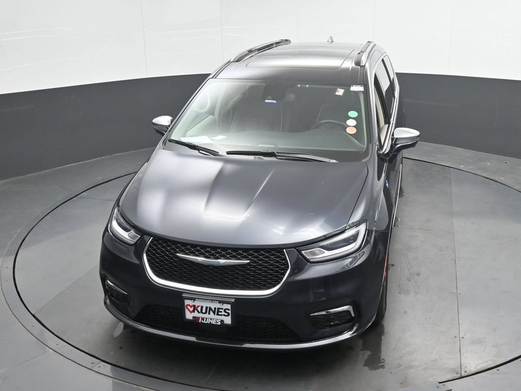 Used 2021 Chrysler Pacifica Limited w/ Premium & Safety Sphere Group FWD image 37