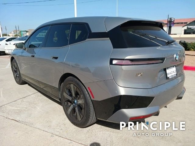 New 2023 BMW iX xDrive50 w/ Premium Package image 6