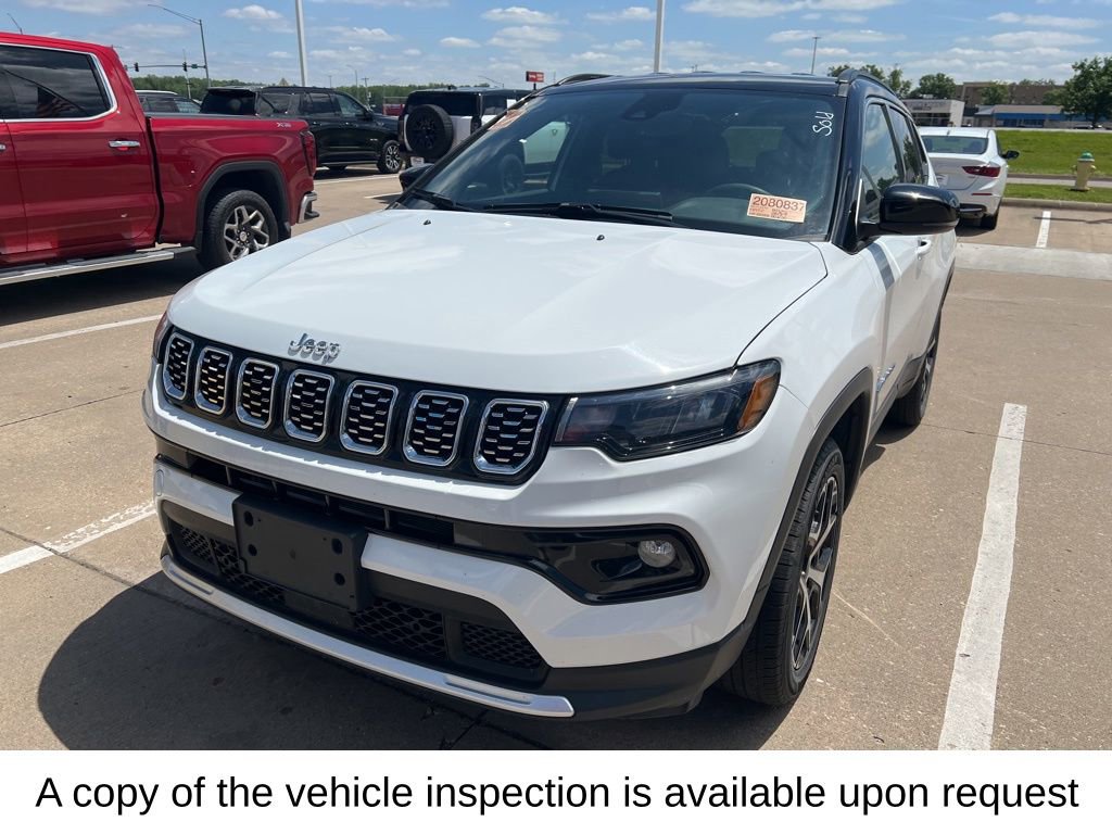 Used 2025 Jeep Compass Limited AWD/4WD image 7