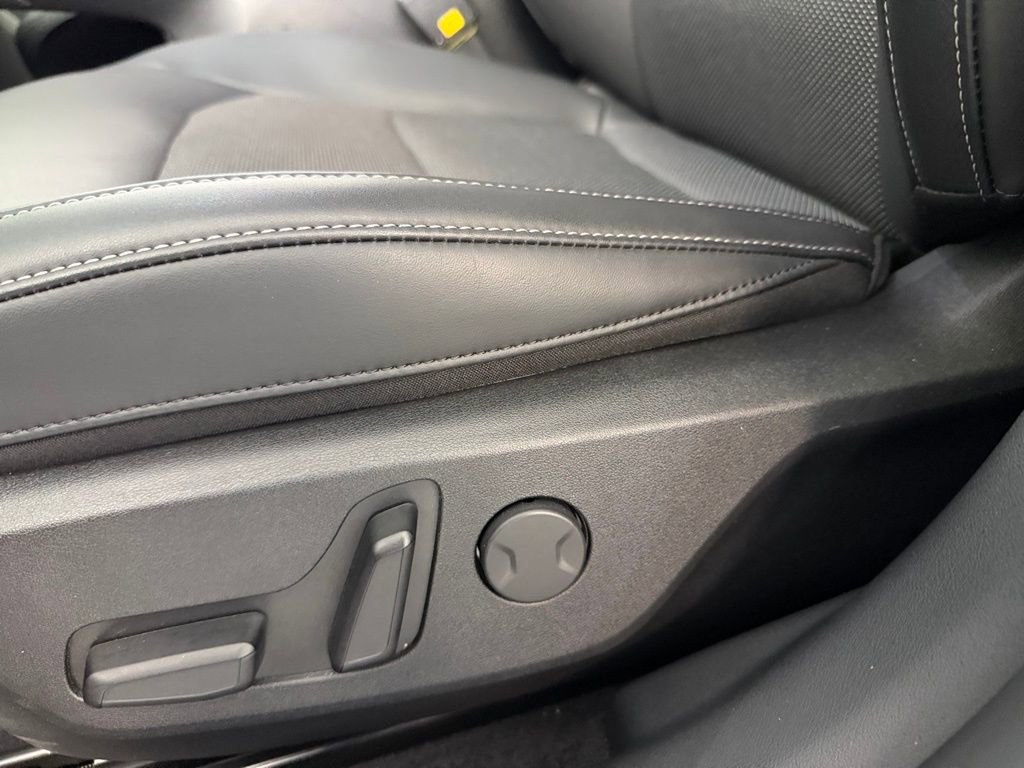 Used 2025 Kia EV6 Light w/ Light LR Technology Package image 24