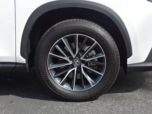 Used 2025 Lexus NX 350h AWD w/ Accessory Package (Z2) image 8