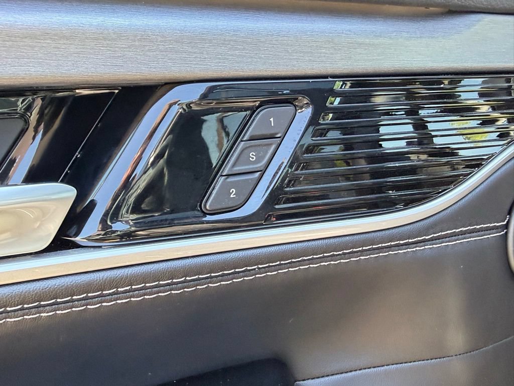 New 2026 Jeep Grand Wagoneer Limited AWD/4WD image 15