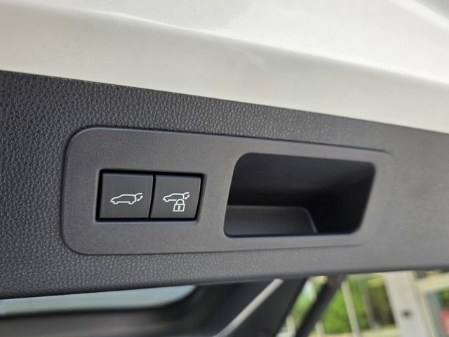 New 2026 Lexus LX 700h Luxury image 15