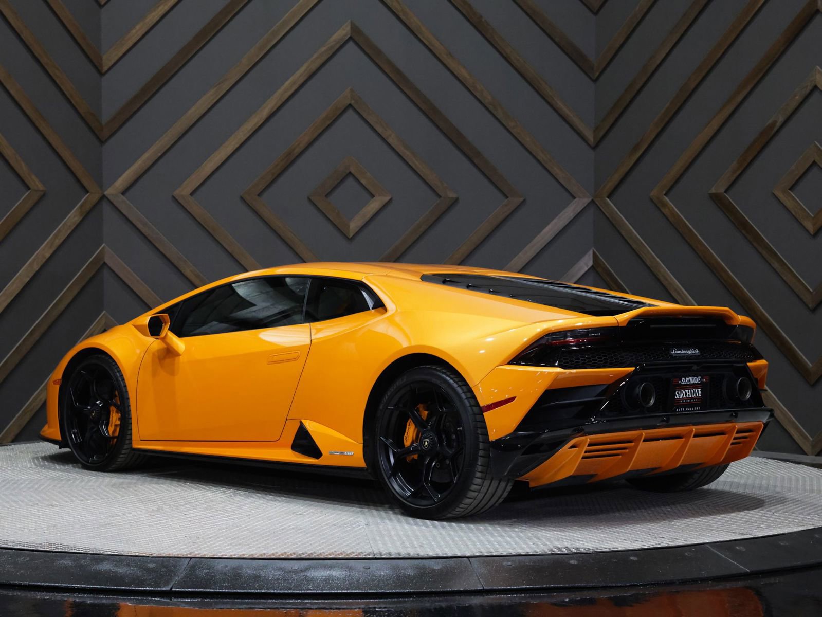 Used 2020 Lamborghini Huracan EVO image 6