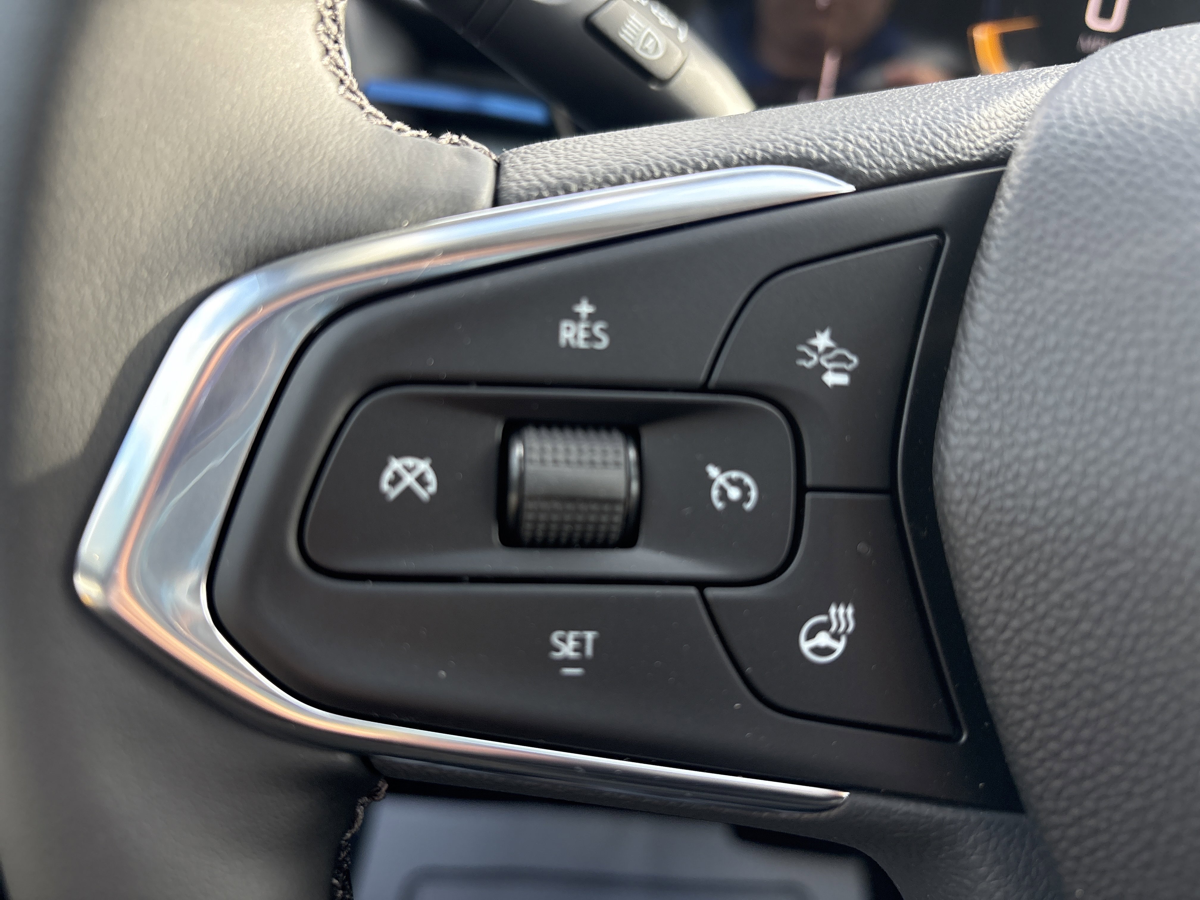 New 2026 Chevrolet Trax LT w/ Driver Confidence Package FWD image 17