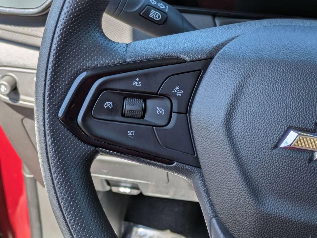 Used 2025 Chevrolet TrailBlazer LT FWD image 17