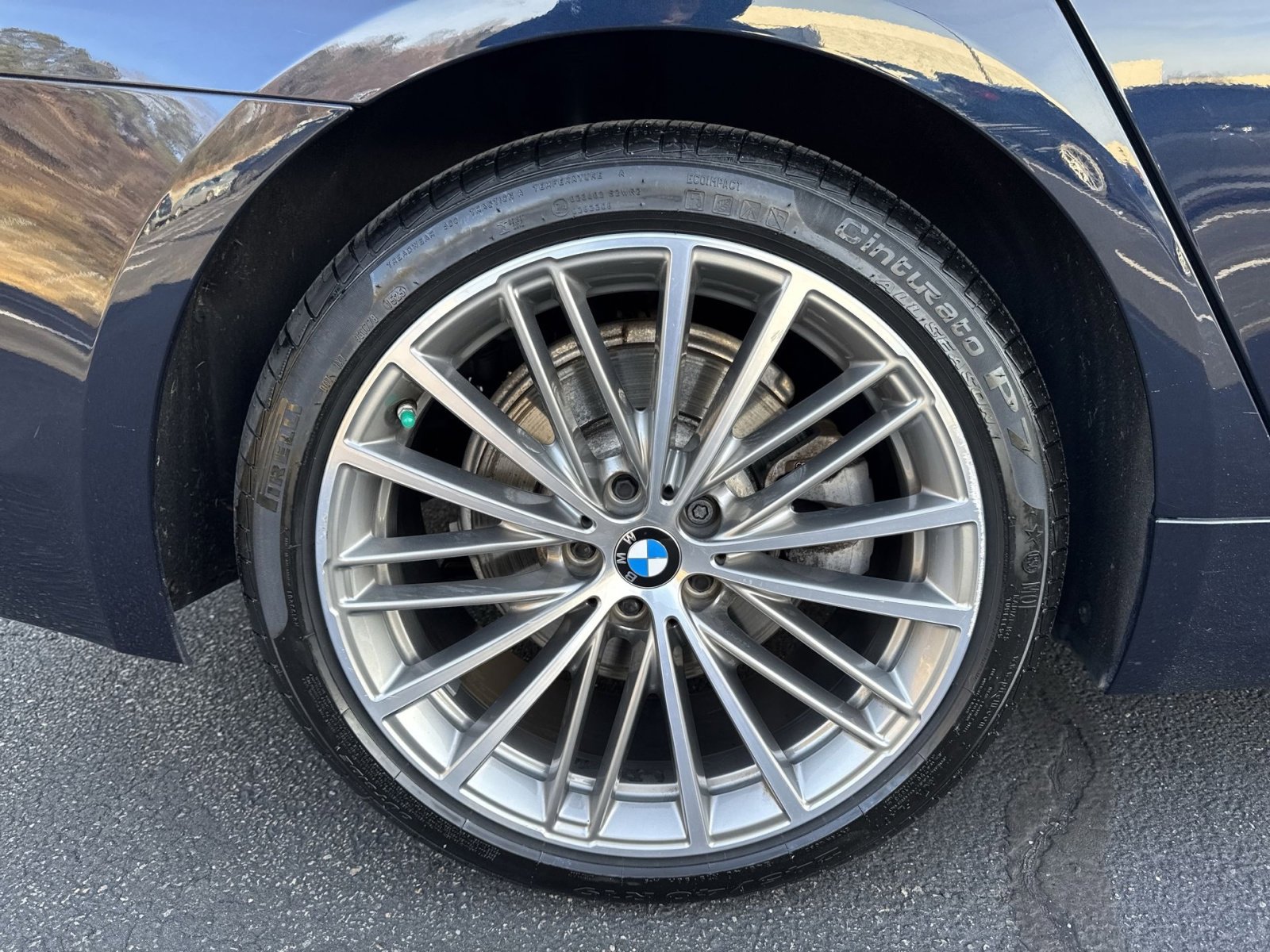 Used 2020 BMW 530e xDrive w/ Premium Package image 31