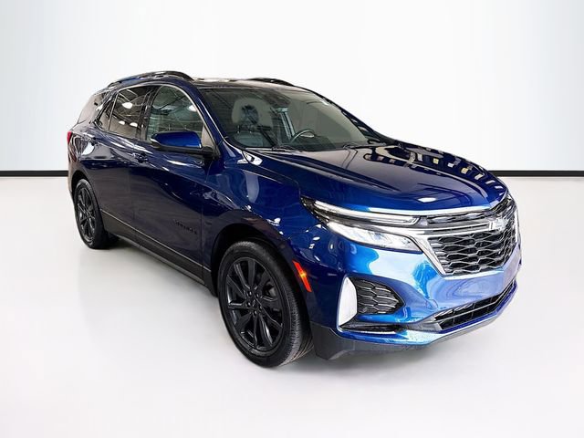 Used 2022 Chevrolet Equinox RS w/ RS Leather Package image 3