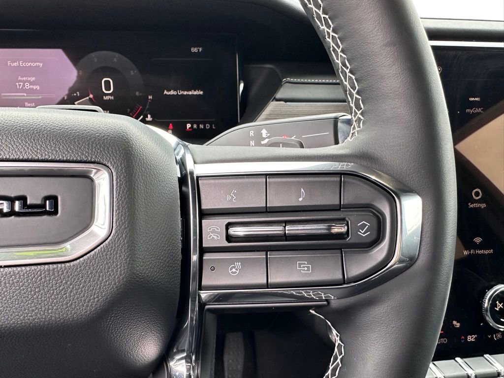 Used 2025 GMC Acadia Denali w/ Super Cruise Package image 33