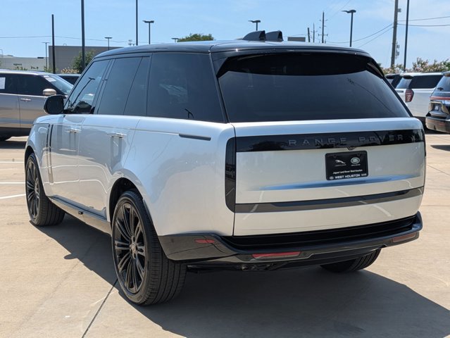 New 2025 Land Rover Range Rover SE image 9