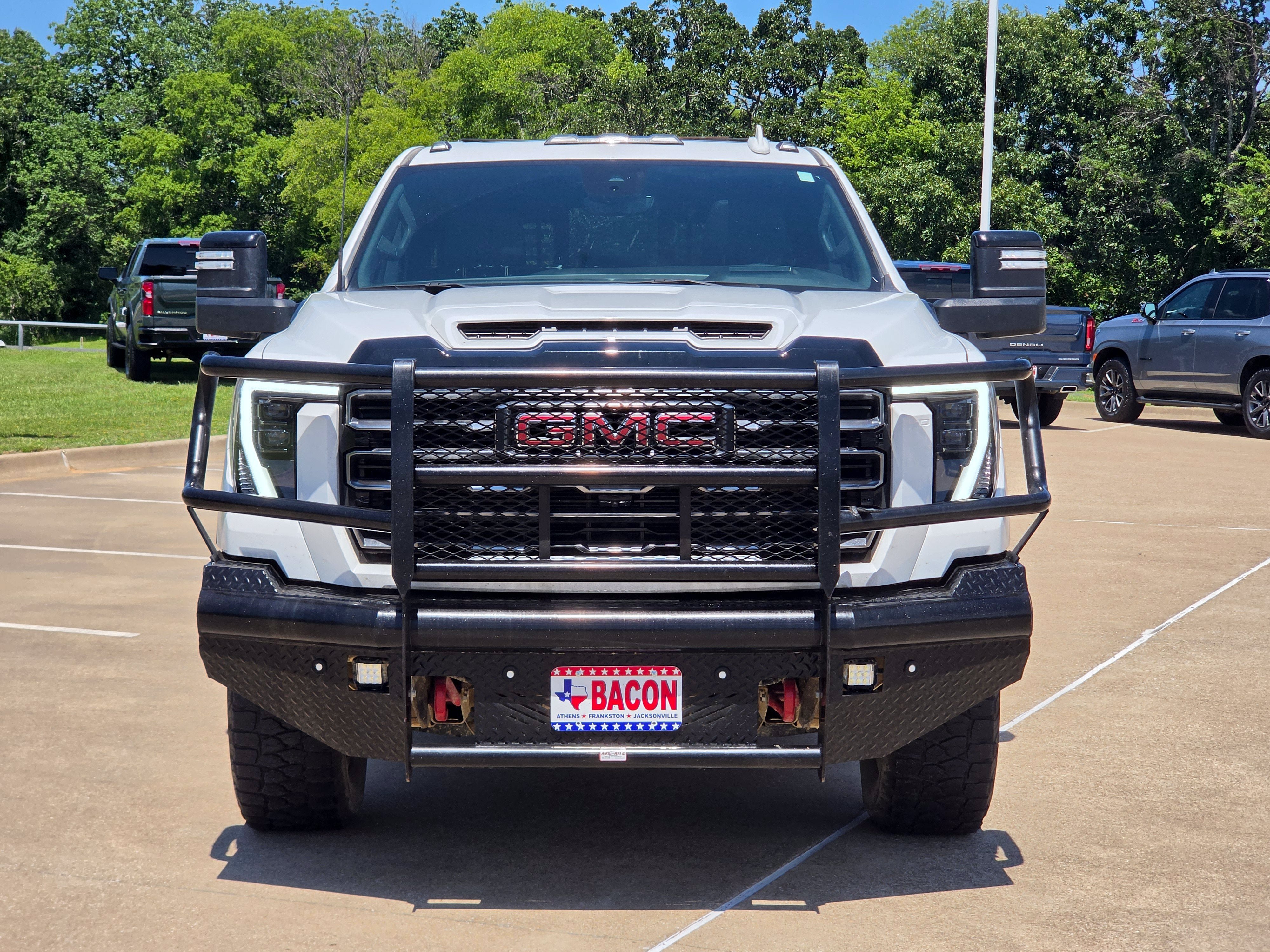 Used 2025 GMC Sierra 2500 AT4 w/ AT4 Premium Plus Package AWD/4WD image 2