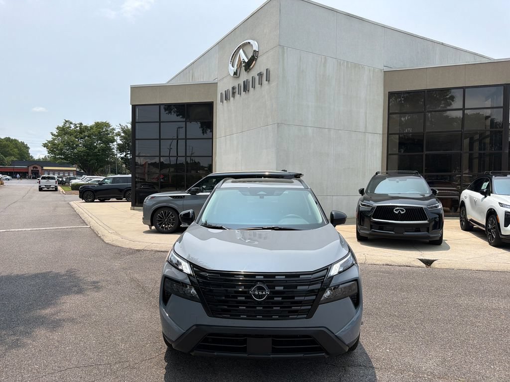 Used 2026 Nissan Rogue Dark Armor FWD image 6