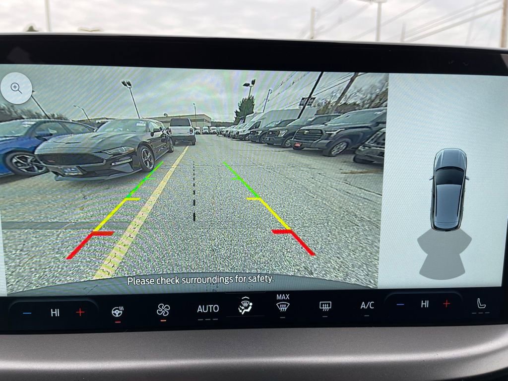 New 2026 Ford Escape SE w/ Class II Trailer Tow Package FWD image 9