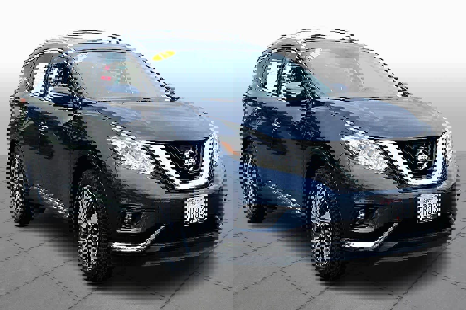 Used 2015 Nissan Murano Platinum w/ Cargo Package w/Cover image 2