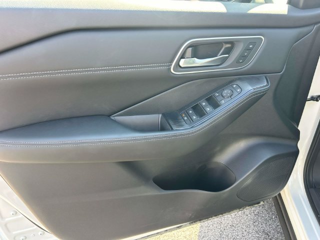 New 2026 Nissan Rogue Platinum AWD/4WD image 22