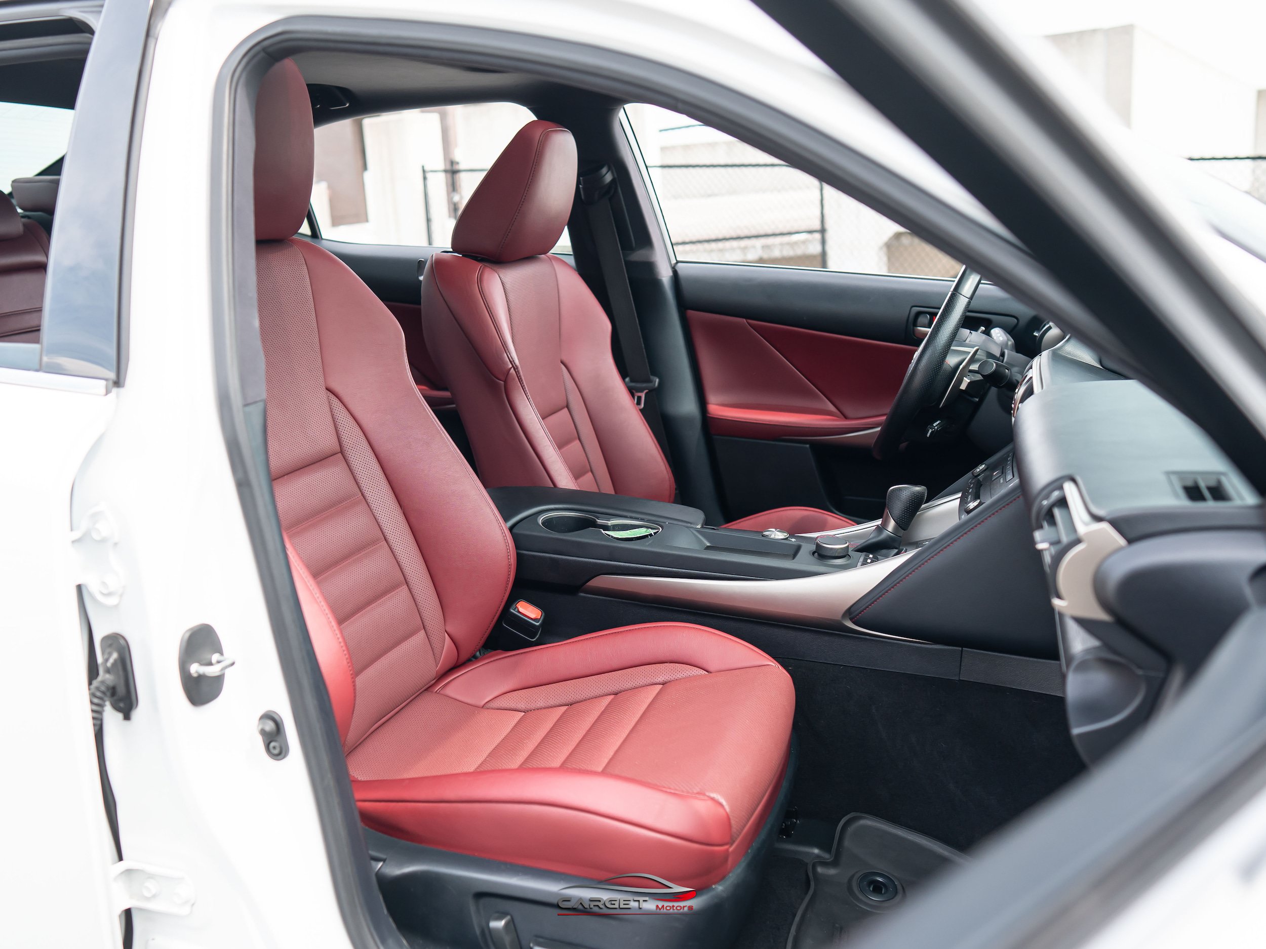 Used 2019 Lexus IS 300 F Sport w/ F Sport Package RWD image 16