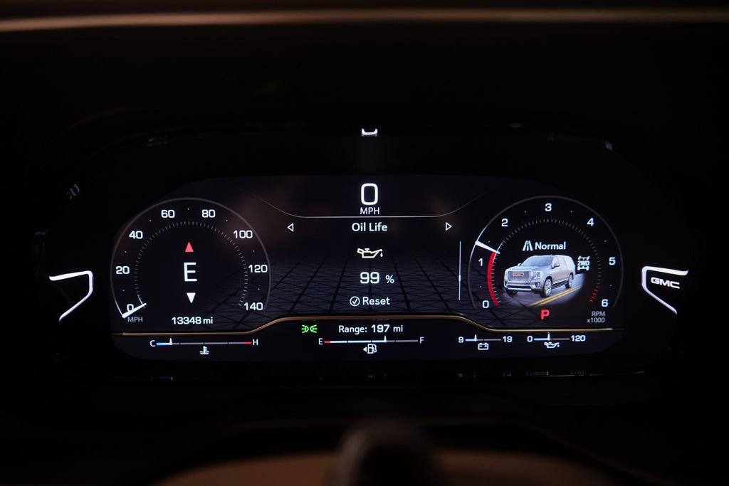 Used 2024 GMC Yukon Denali w/ Advanced Technology Package image 22