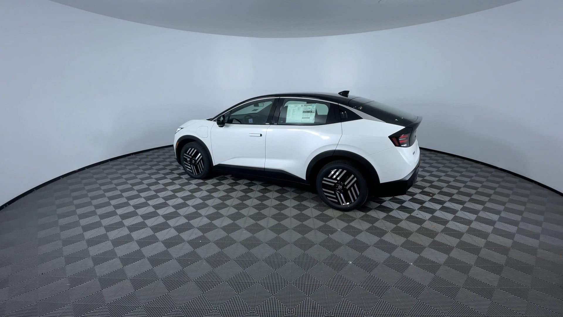 New 2026 Nissan Leaf SV+ w/ Floor Mat Package (SV+) FWD image 6