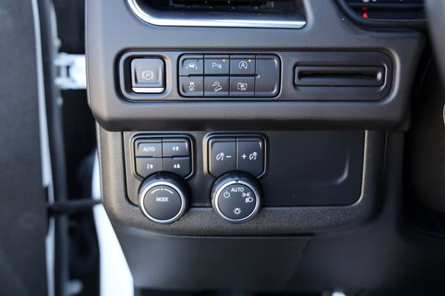 Used 2023 Chevrolet Tahoe Z71 w/ Luxury Package image 20