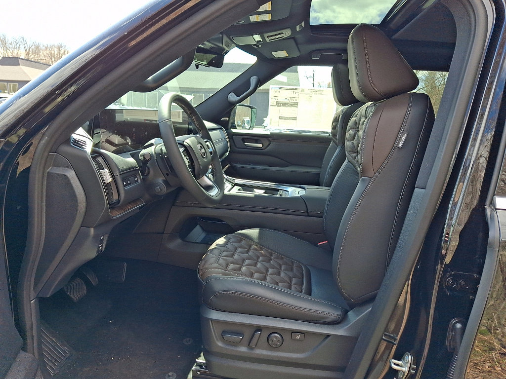 New 2026 Nissan Armada Platinum Reserve image 6