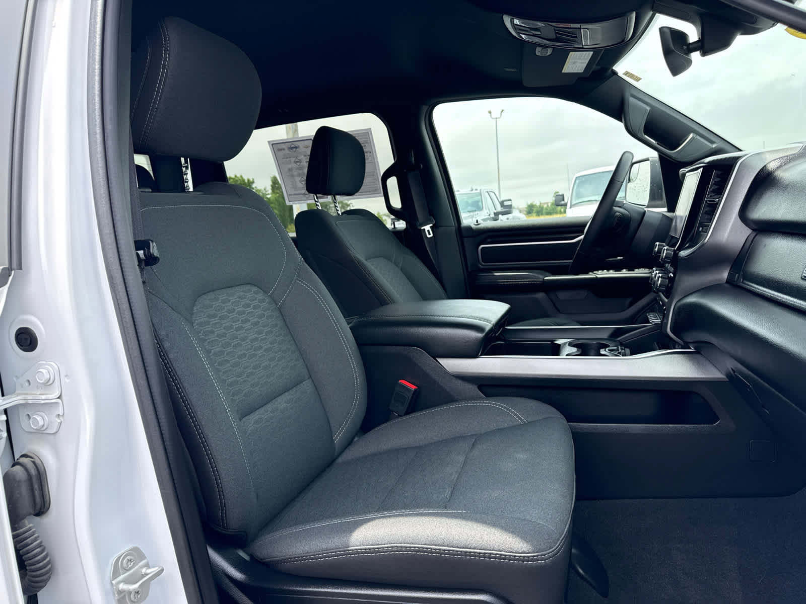 Used 2025 RAM 1500 Big Horn AWD/4WD image 22