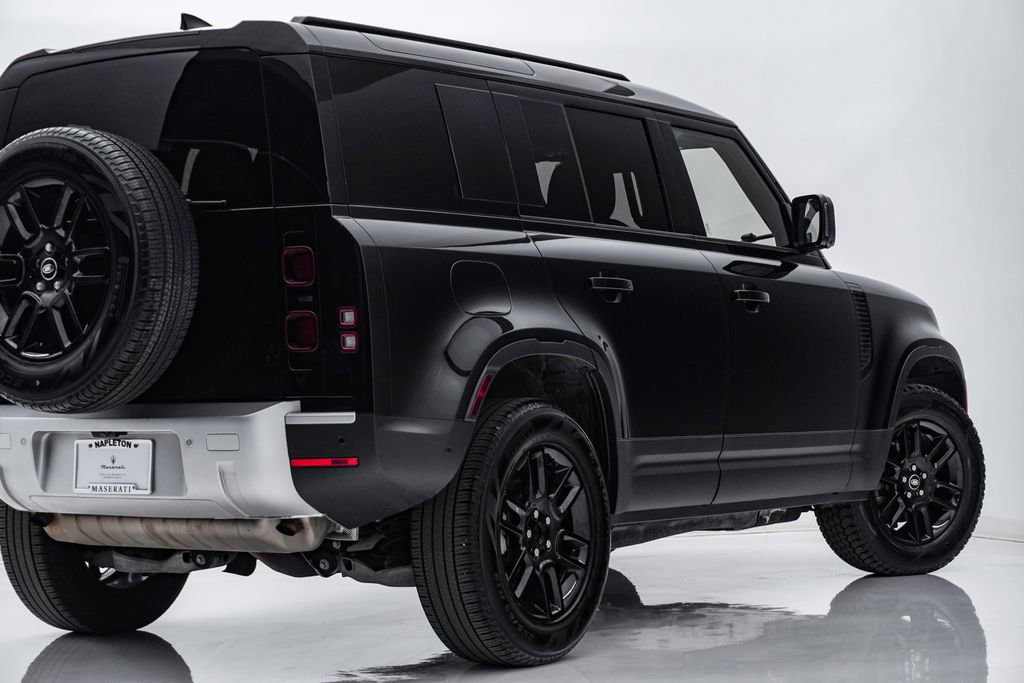 Used 2025 Land Rover Defender 110 S image 10