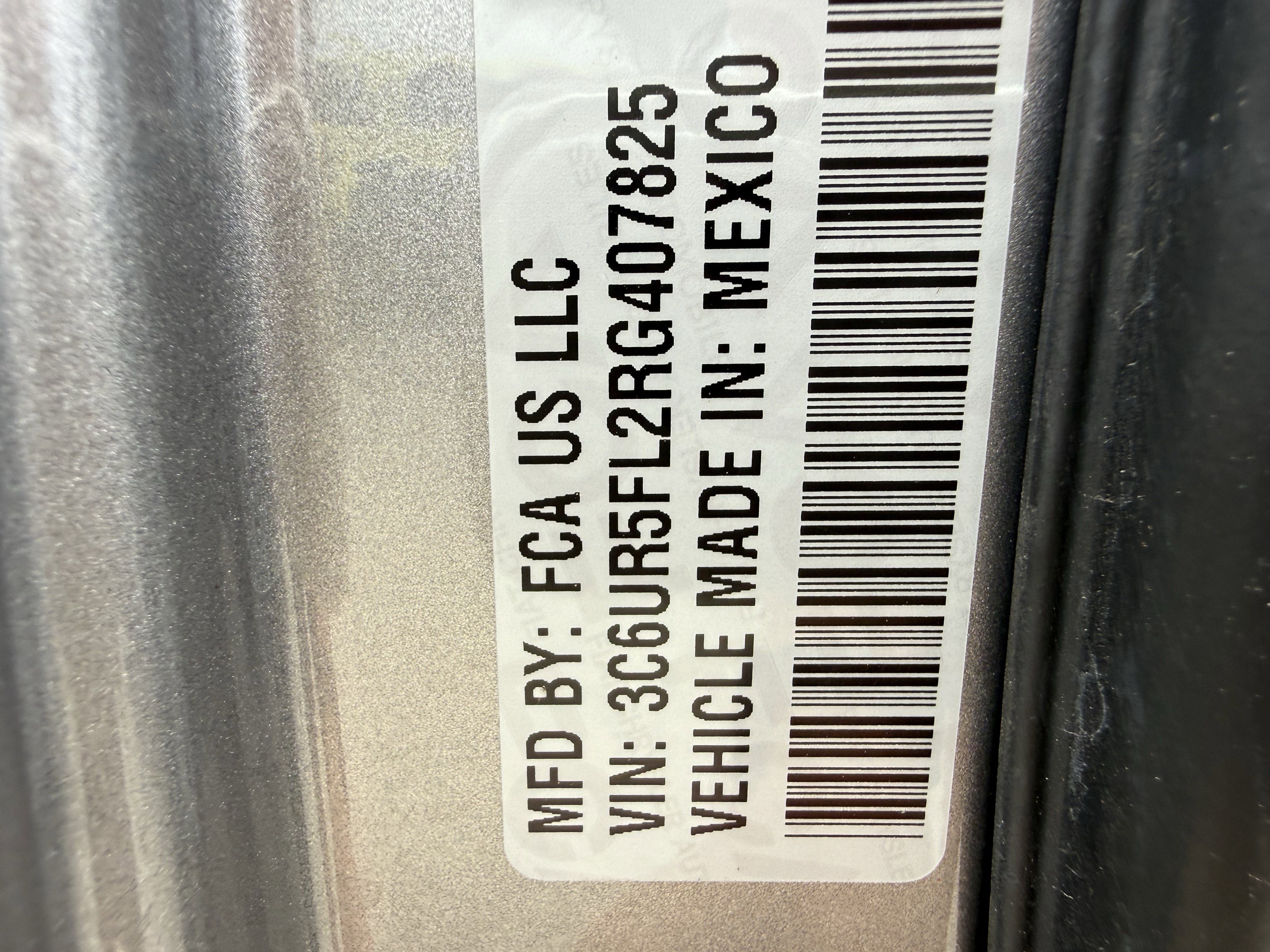 Used 2024 RAM 2500 Laramie w/ Safety Group AWD/4WD image 35
