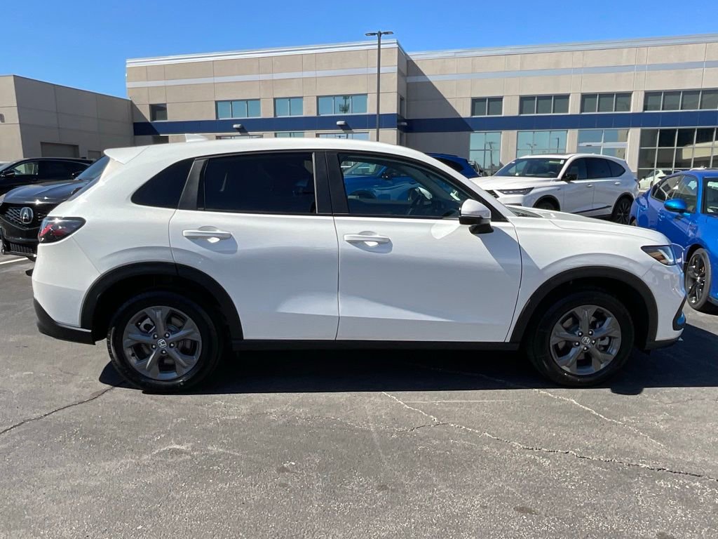 Used 2026 Honda HR-V LX image 6