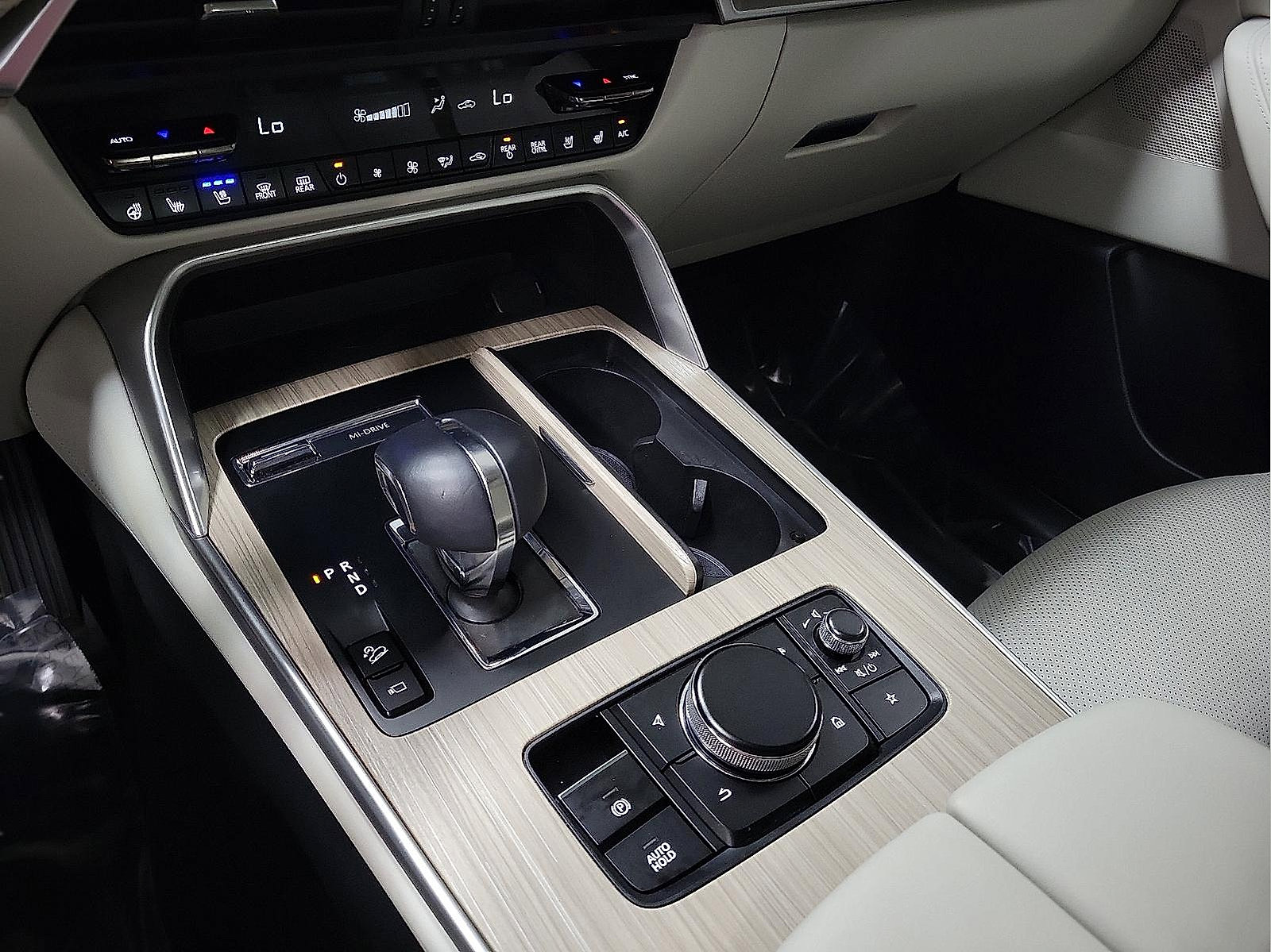 Used 2025 MAZDA CX-90 3.3 Turbo S w/ Premium Package image 18