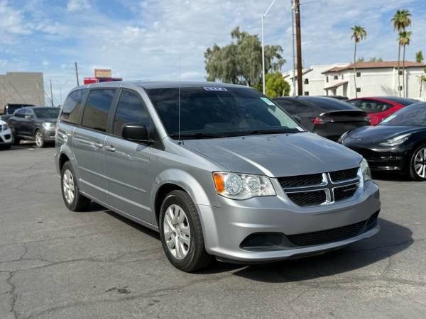 Used 2017 Dodge Grand Caravan SE w/ Power Window Group