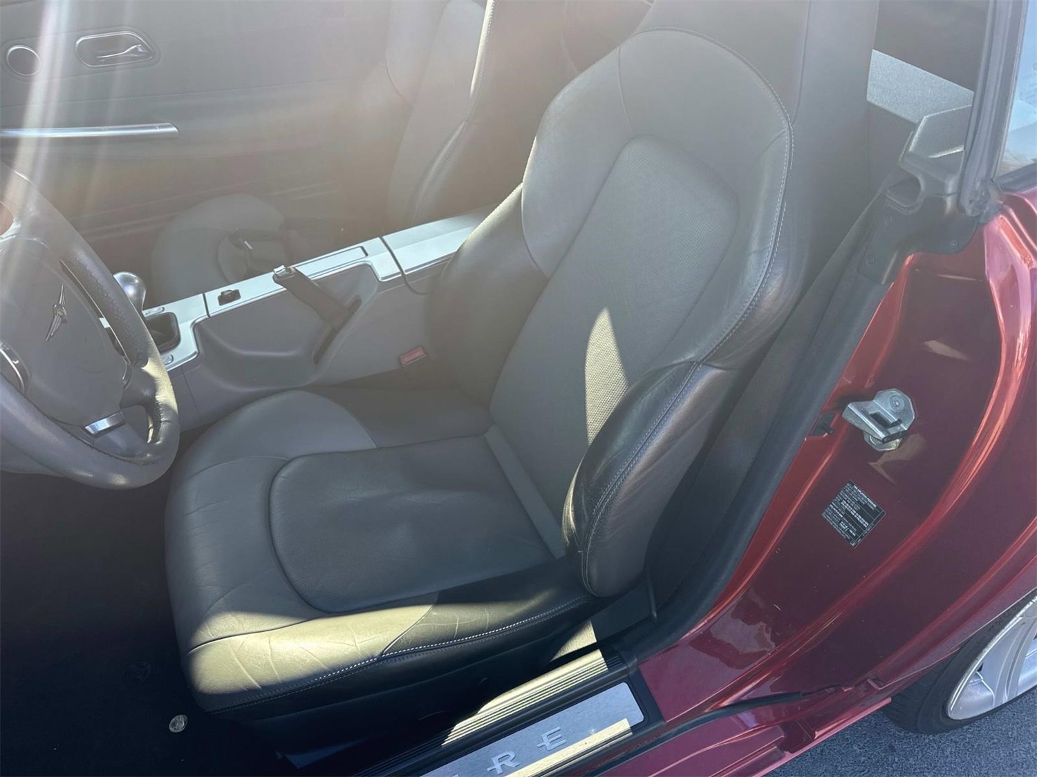 Used 2005 Chrysler Crossfire Limited image 15