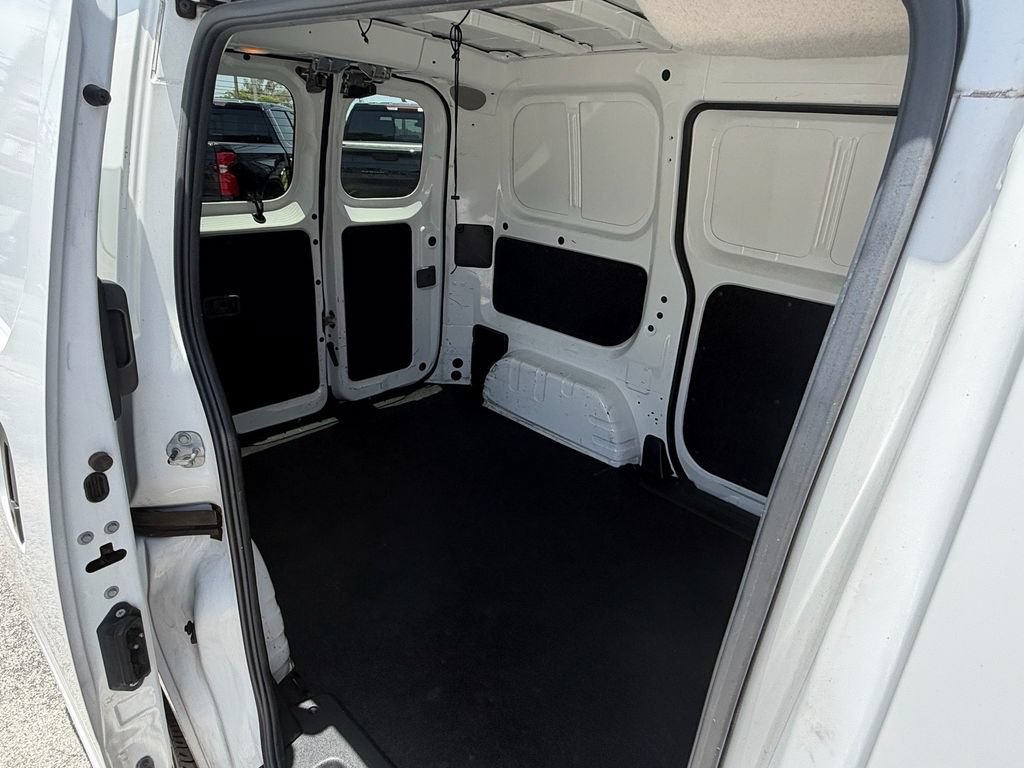 Used 2017 Nissan NV200 SV w/ Technology Package FWD image 11