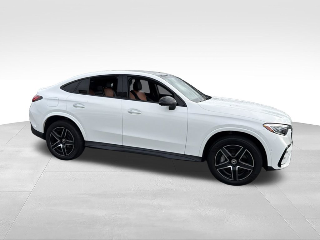 Used 2024 Mercedes-Benz GLC 300 4MATIC image 9