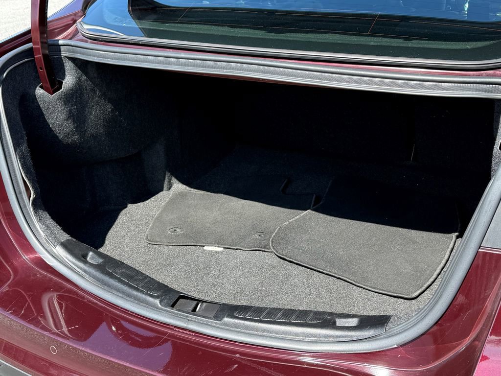 Used 2017 Ford Fusion SE w/ Fusion SE Technology Package image 13