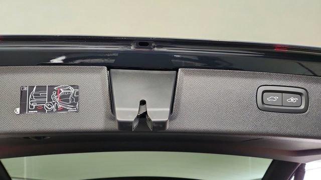 New 2026 Volvo XC90 B5 Core w/ Protection Package Premier AWD/4WD image 45