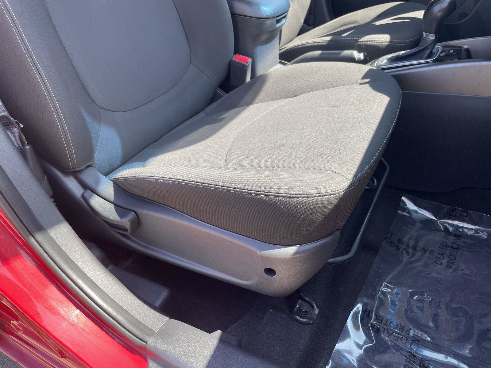Used 2012 Kia Soul + FWD image 21