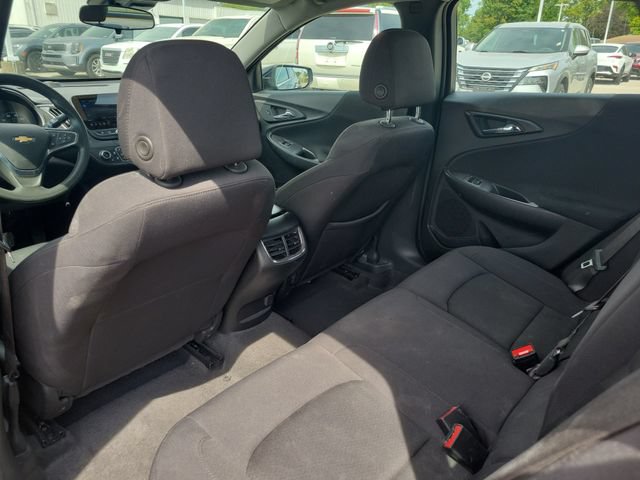 Used 2025 Chevrolet Malibu LT FWD image 11