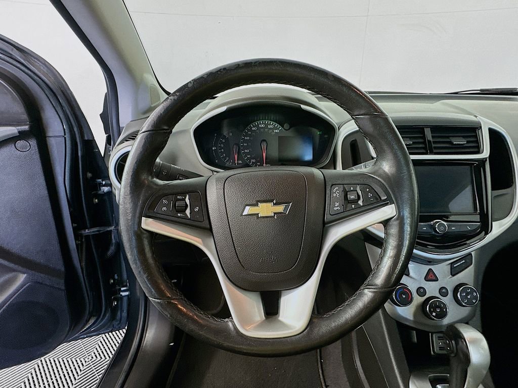 Used 2019 Chevrolet Sonic Premier FWD image 11