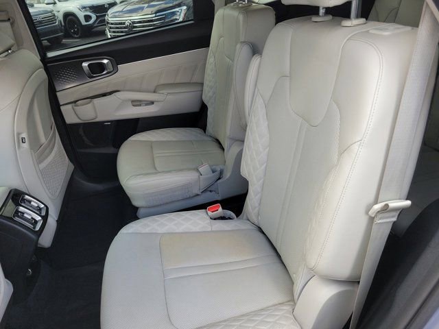 Used 2021 Kia Sorento SX image 16