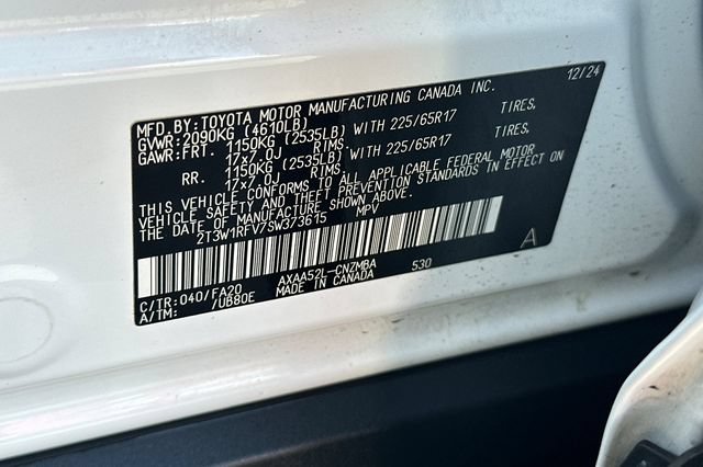 Used 2025 Toyota RAV4 XLE FWD image 34